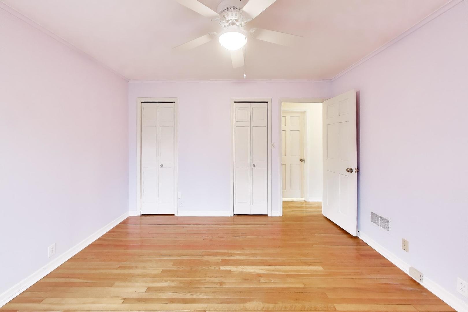 27W734 Parkview Avenue, Warrenville, IL 60555