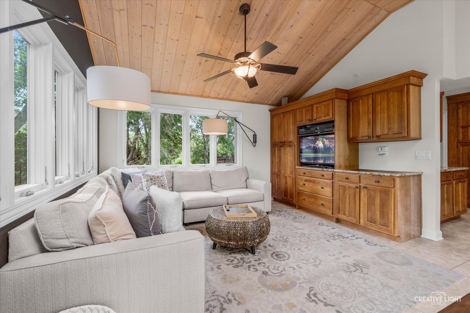1324 Jane Avenue, Naperville, IL 60540