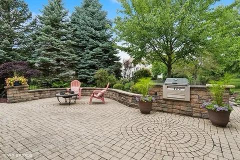 3179 Kingbird Lane, Naperville, IL 60564