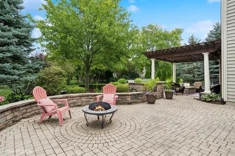 3179 Kingbird Lane, Naperville, IL 60564