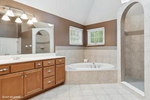 3179 Kingbird Lane, Naperville, IL 60564