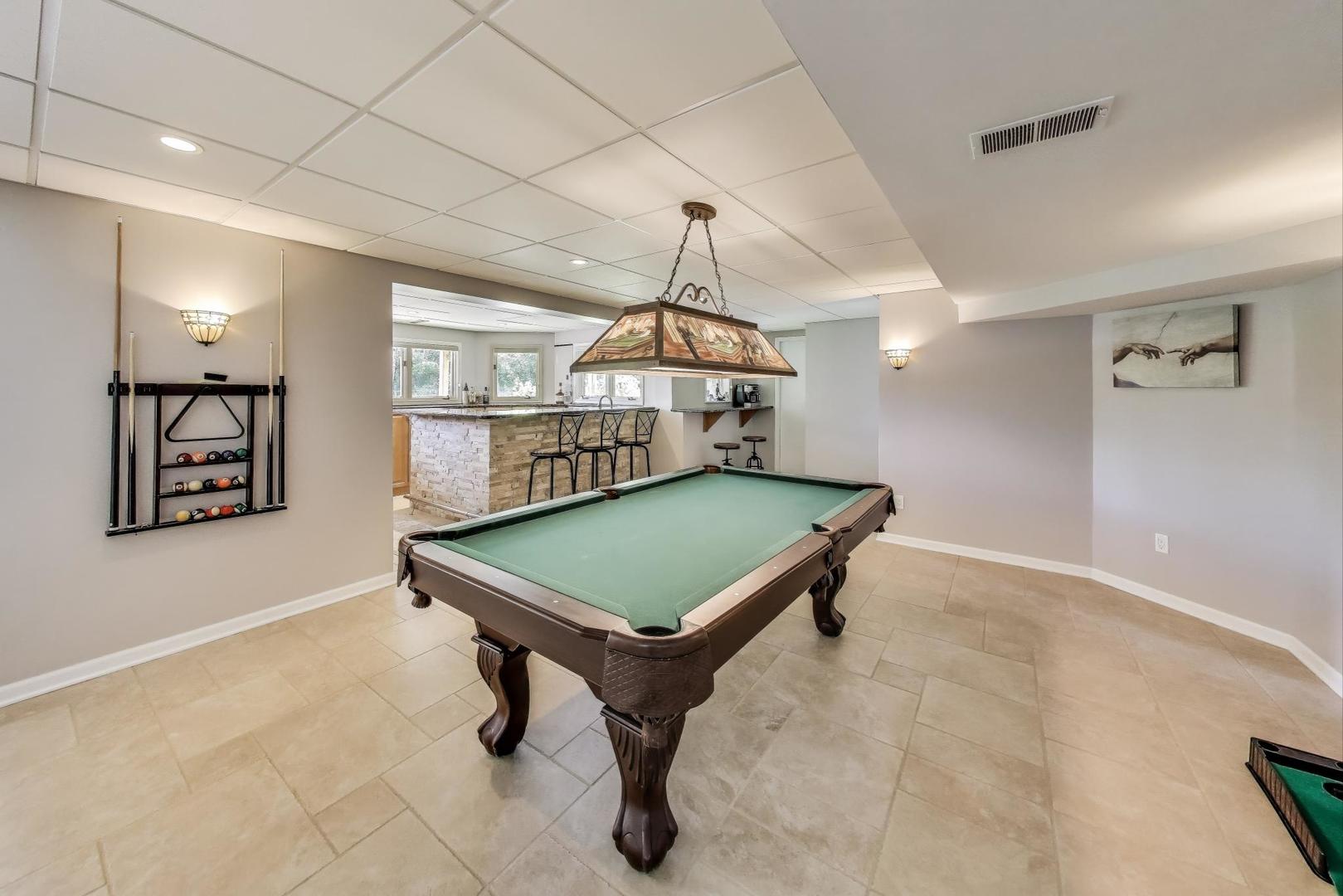 775 Summer Isle Lane, Inverness, IL 60010