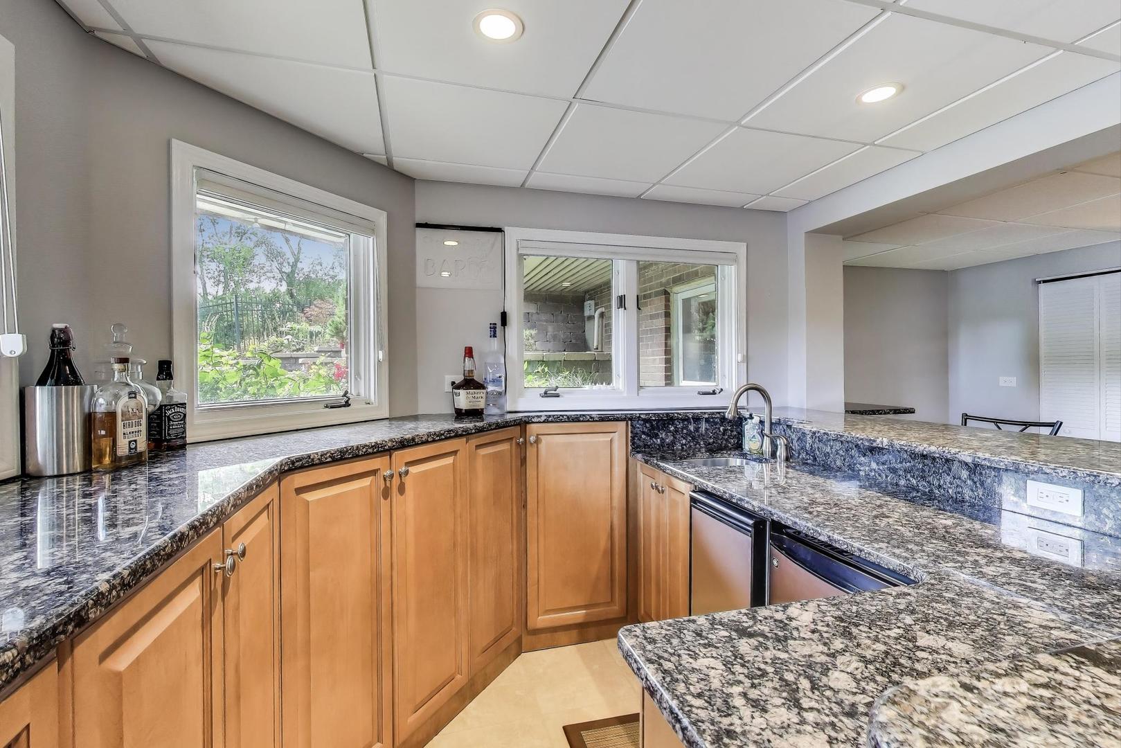 775 Summer Isle Lane, Inverness, IL 60010