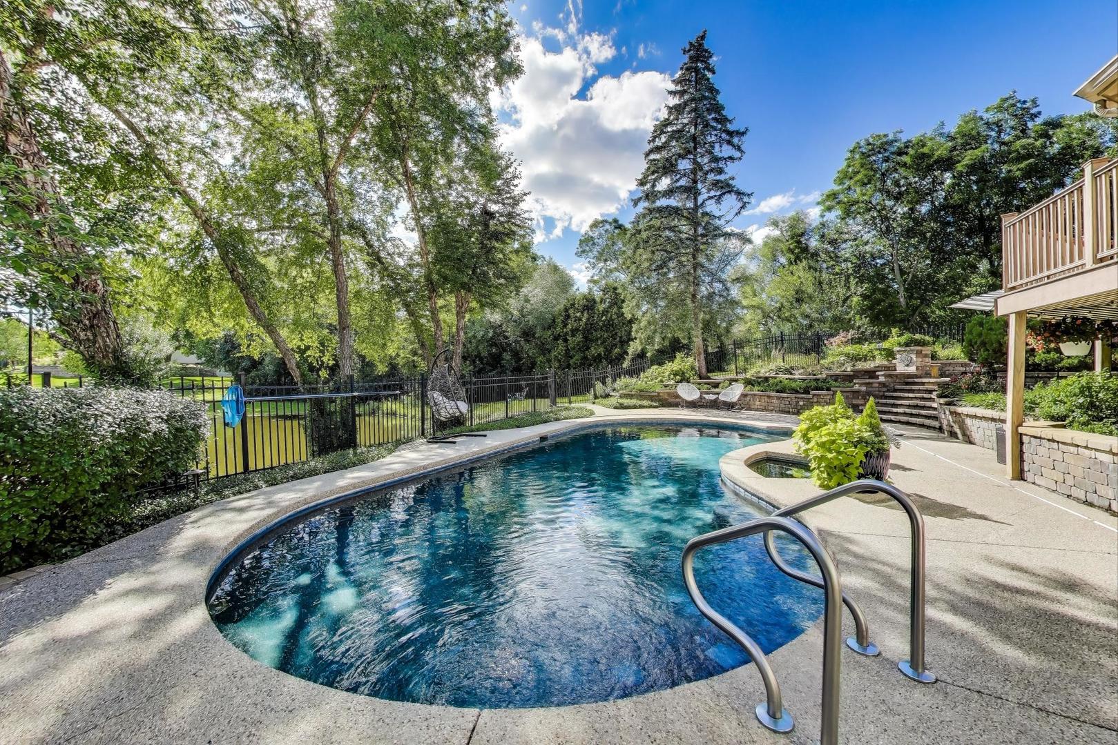 775 Summer Isle Lane, Inverness, IL 60010