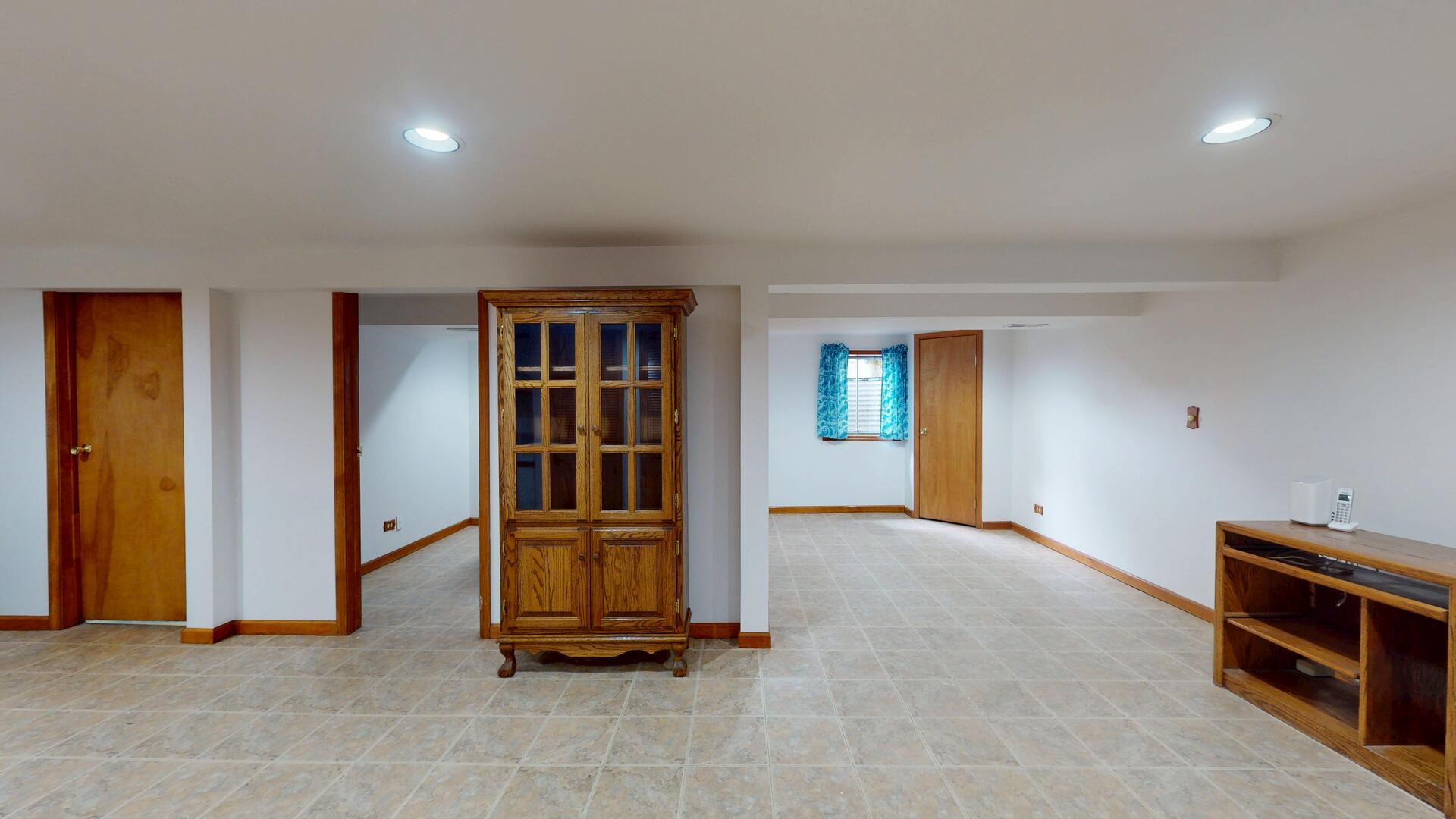 1705 Hawkins Avenue, Downers Grove, IL 60516