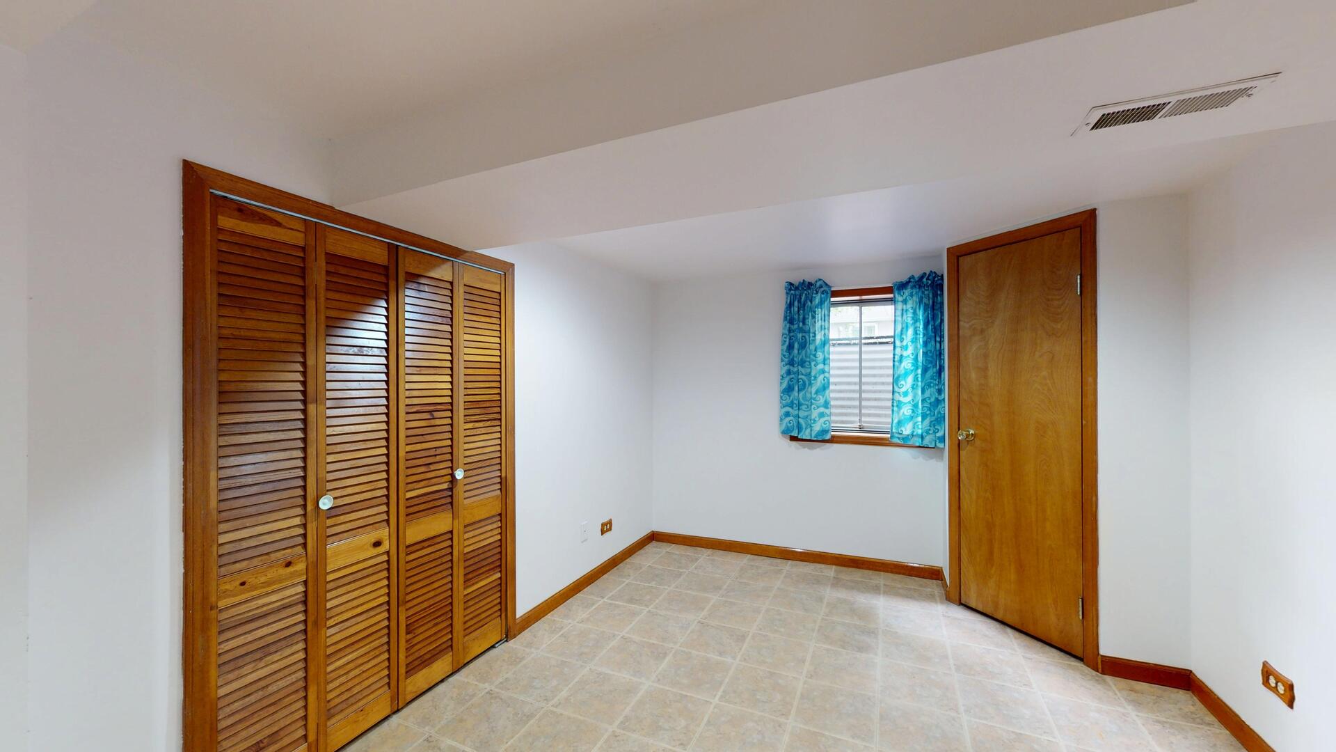 1705 Hawkins Avenue, Downers Grove, IL 60516