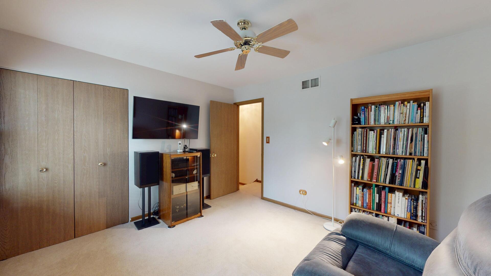 1705 Hawkins Avenue, Downers Grove, IL 60516