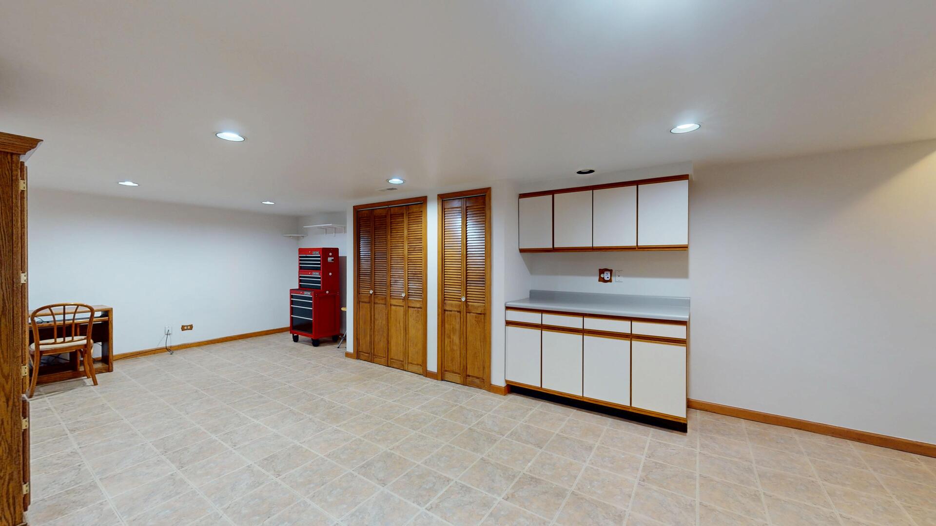1705 Hawkins Avenue, Downers Grove, IL 60516