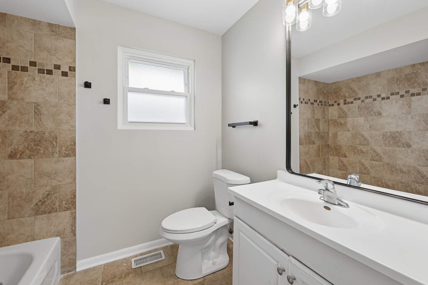 18045 Edwards Avenue, Country Club Hills, IL 60478