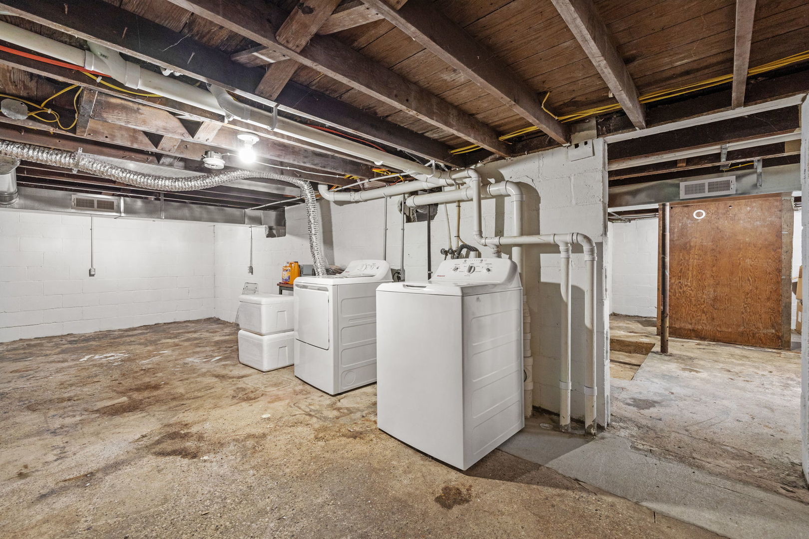 816 S Jefferson Avenue, Dixon, IL 61021