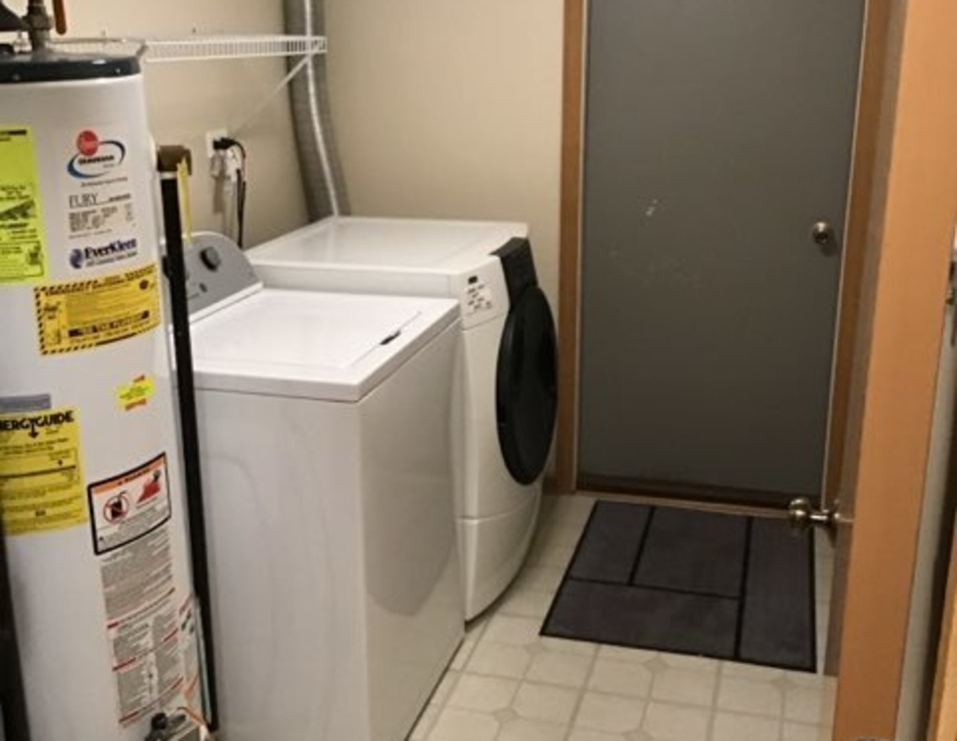 2811 Rutland Circle #101, Naperville, IL 60564