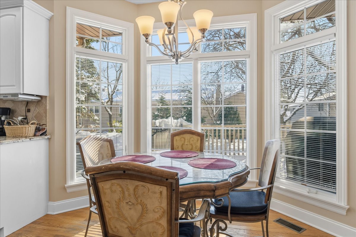 1427 Cress Creek Court, Naperville, IL 60563