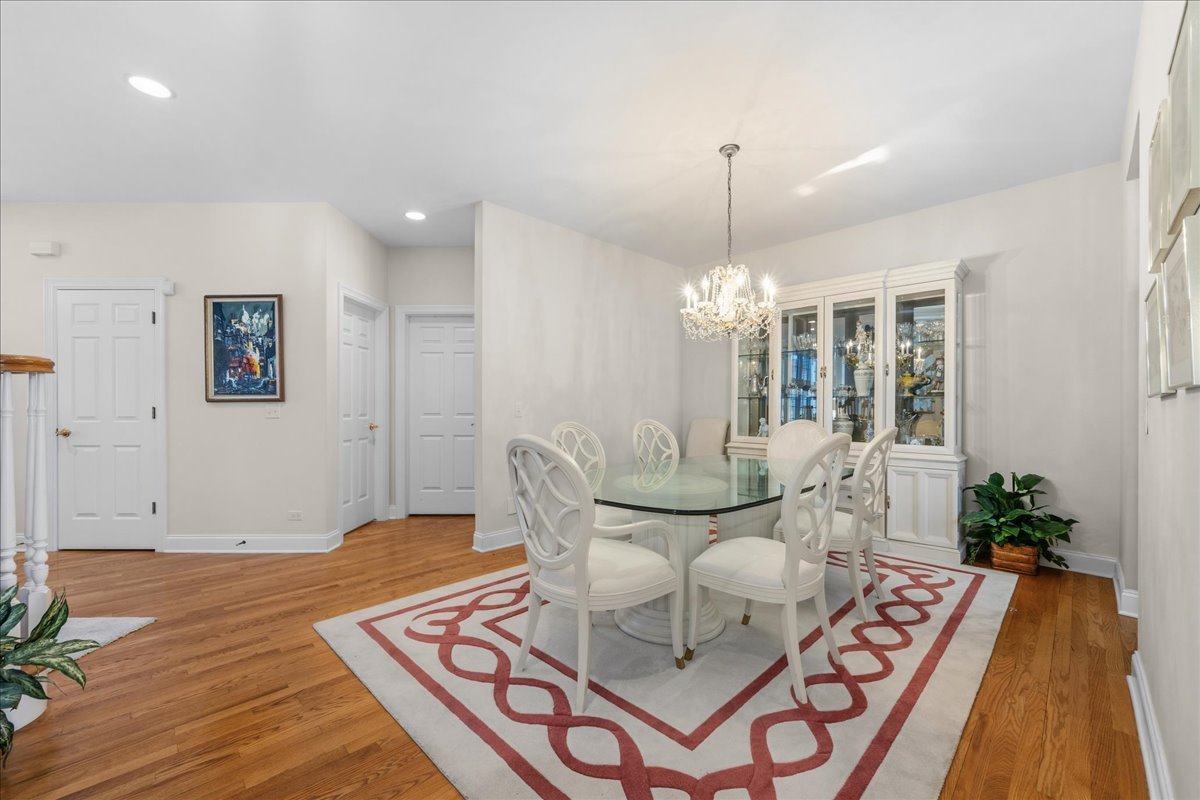 1427 Cress Creek Court, Naperville, IL 60563