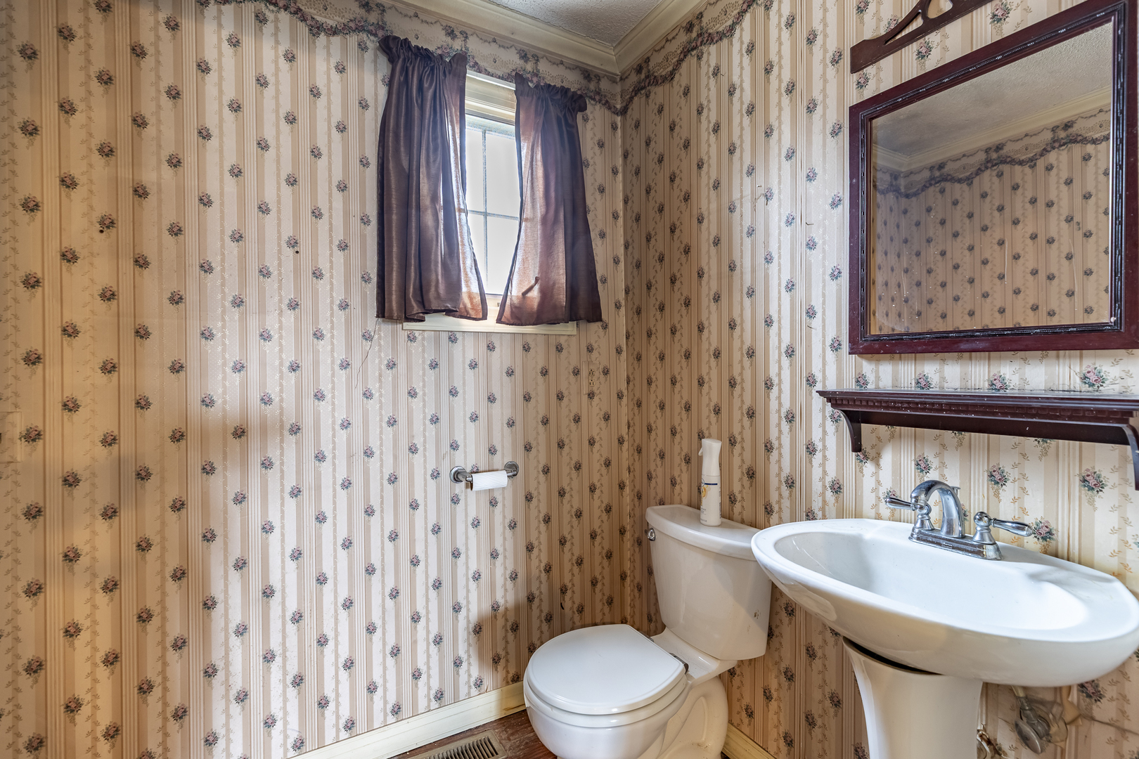 6212 W 92nd Place, Oak Lawn, IL 60453