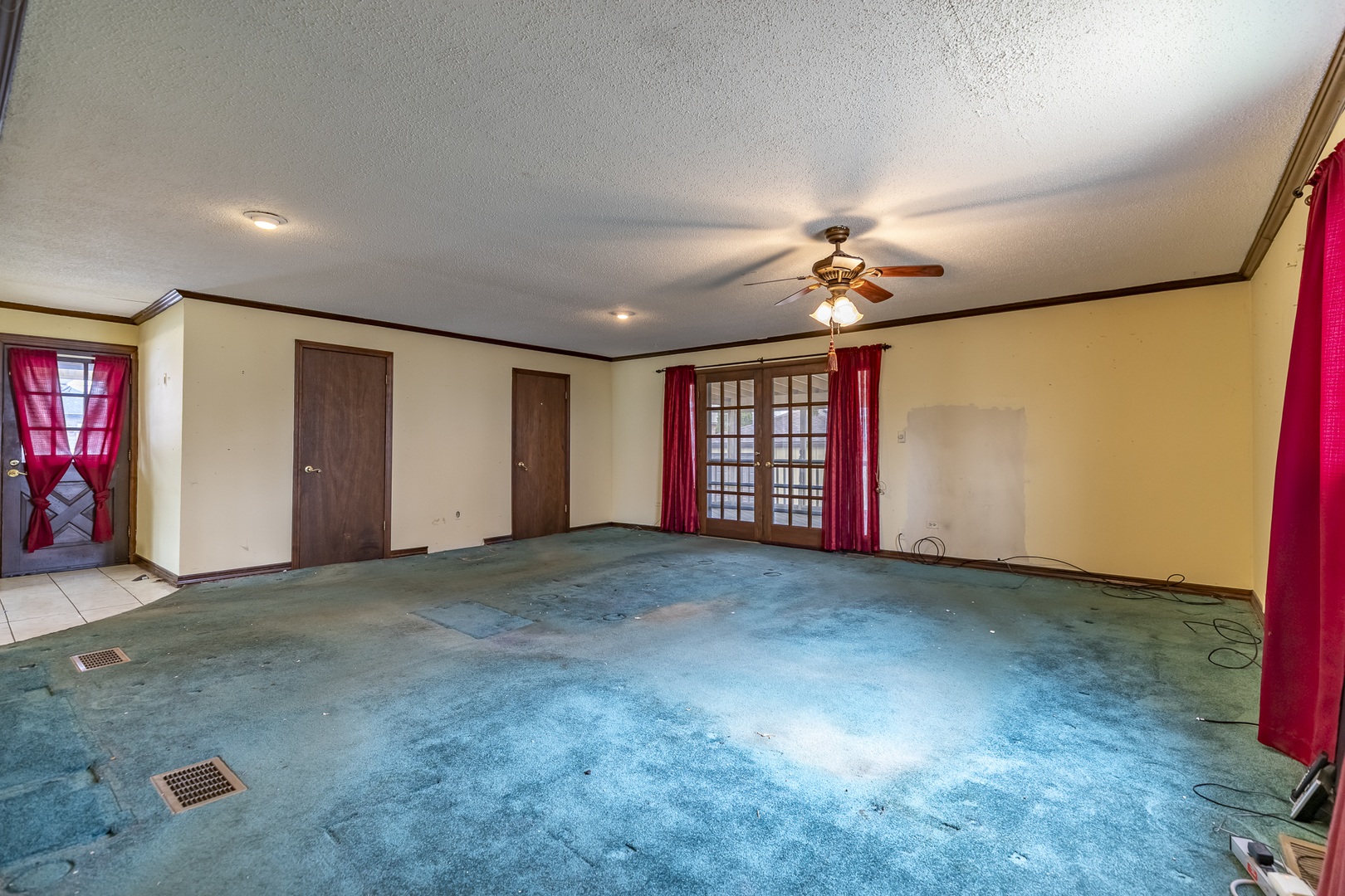 6212 W 92nd Place, Oak Lawn, IL 60453