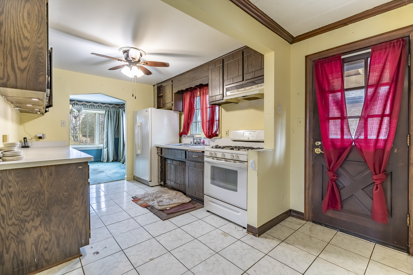 6212 W 92nd Place, Oak Lawn, IL 60453