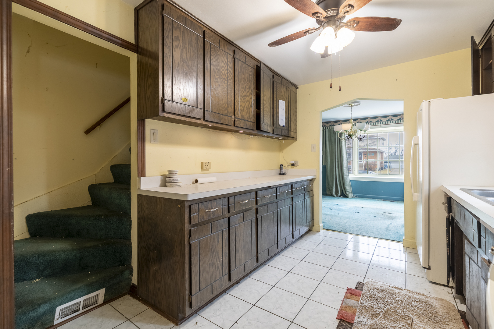 6212 W 92nd Place, Oak Lawn, IL 60453