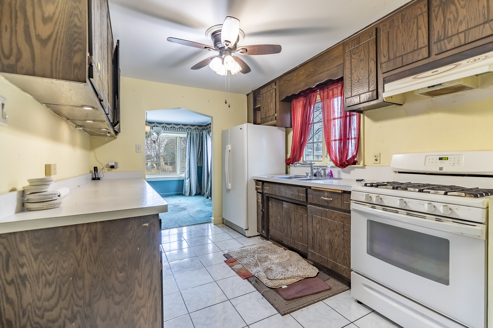 6212 W 92nd Place, Oak Lawn, IL 60453