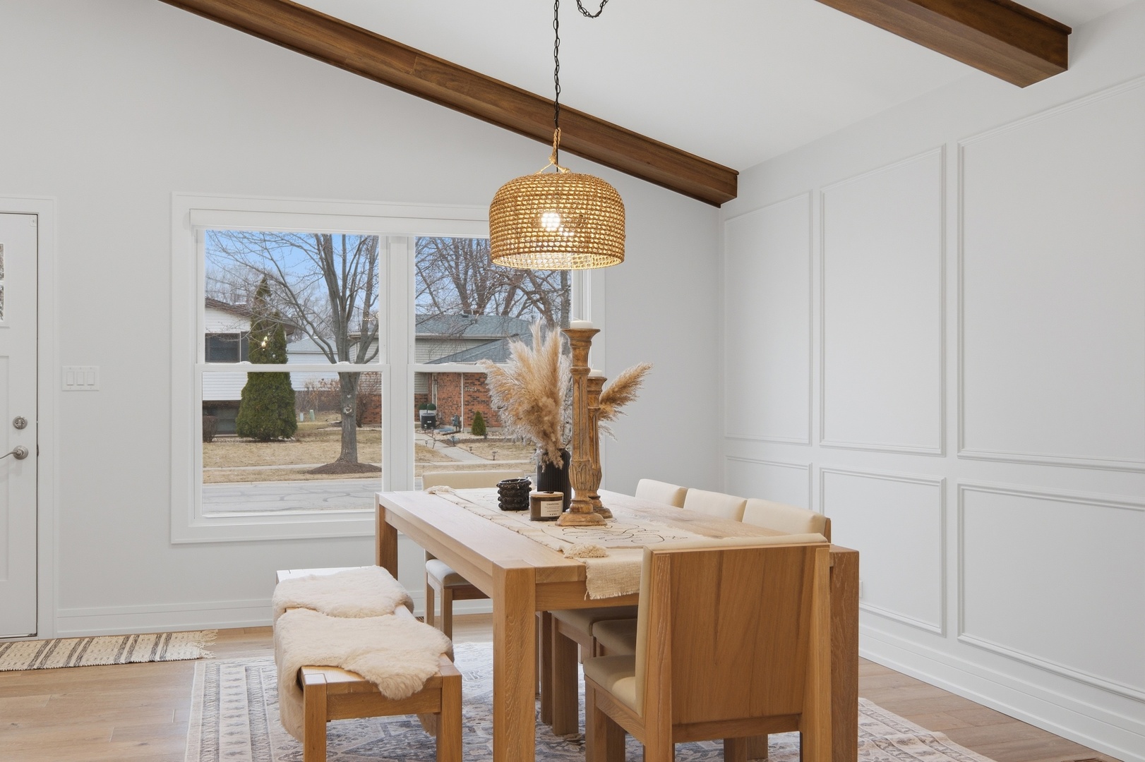 2221 Charmingfare Drive, Woodridge, IL 60517