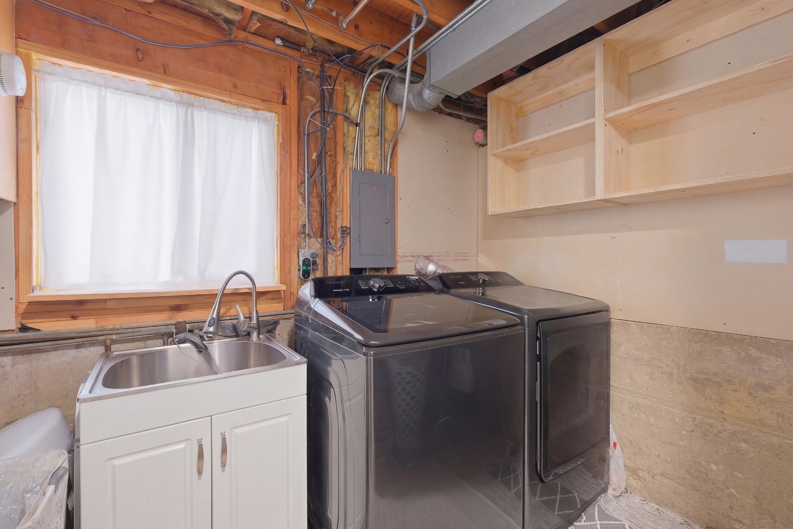 2221 Charmingfare Drive, Woodridge, IL 60517