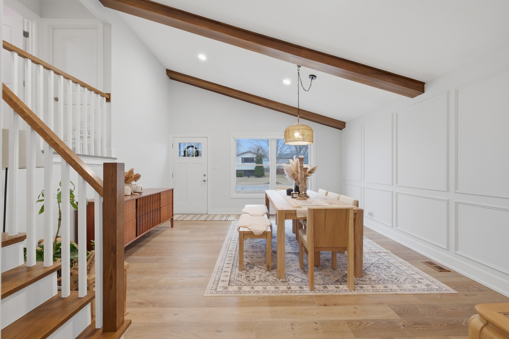 2221 Charmingfare Drive, Woodridge, IL 60517