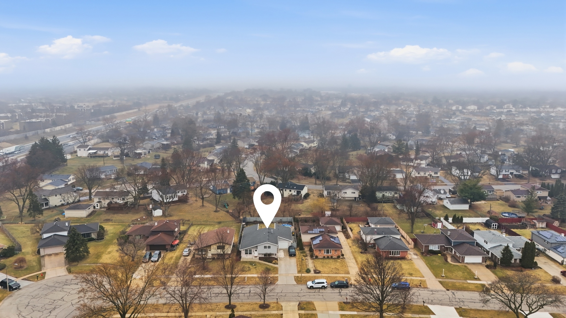 2221 Charmingfare Drive, Woodridge, IL 60517