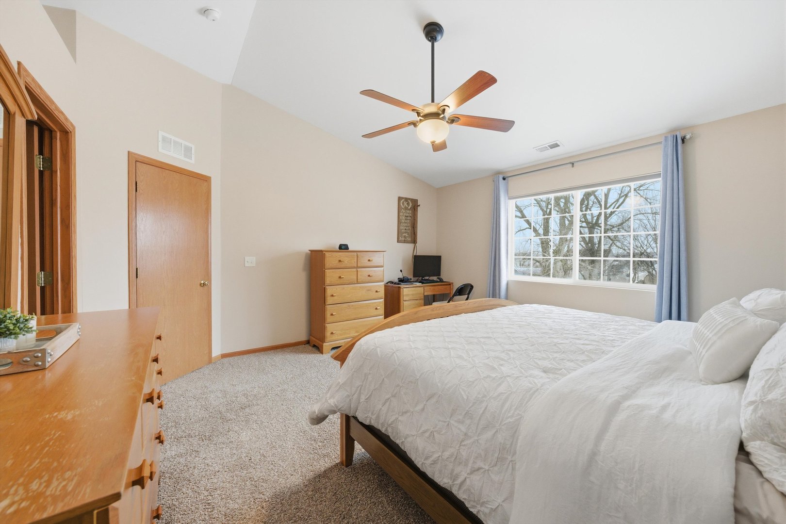 1110 Colonial Drive, Joliet, IL 60432