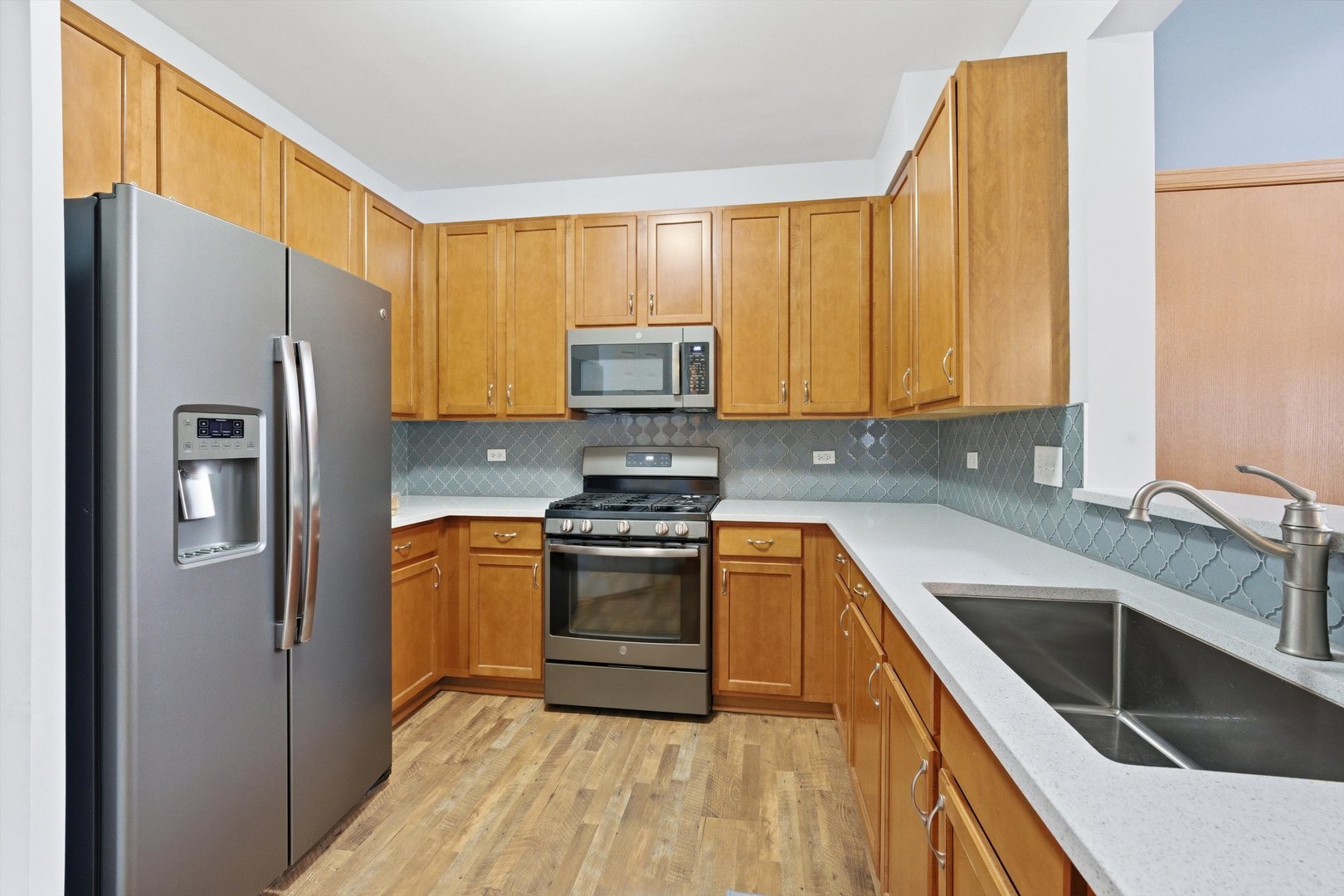 1110 Colonial Drive, Joliet, IL 60432