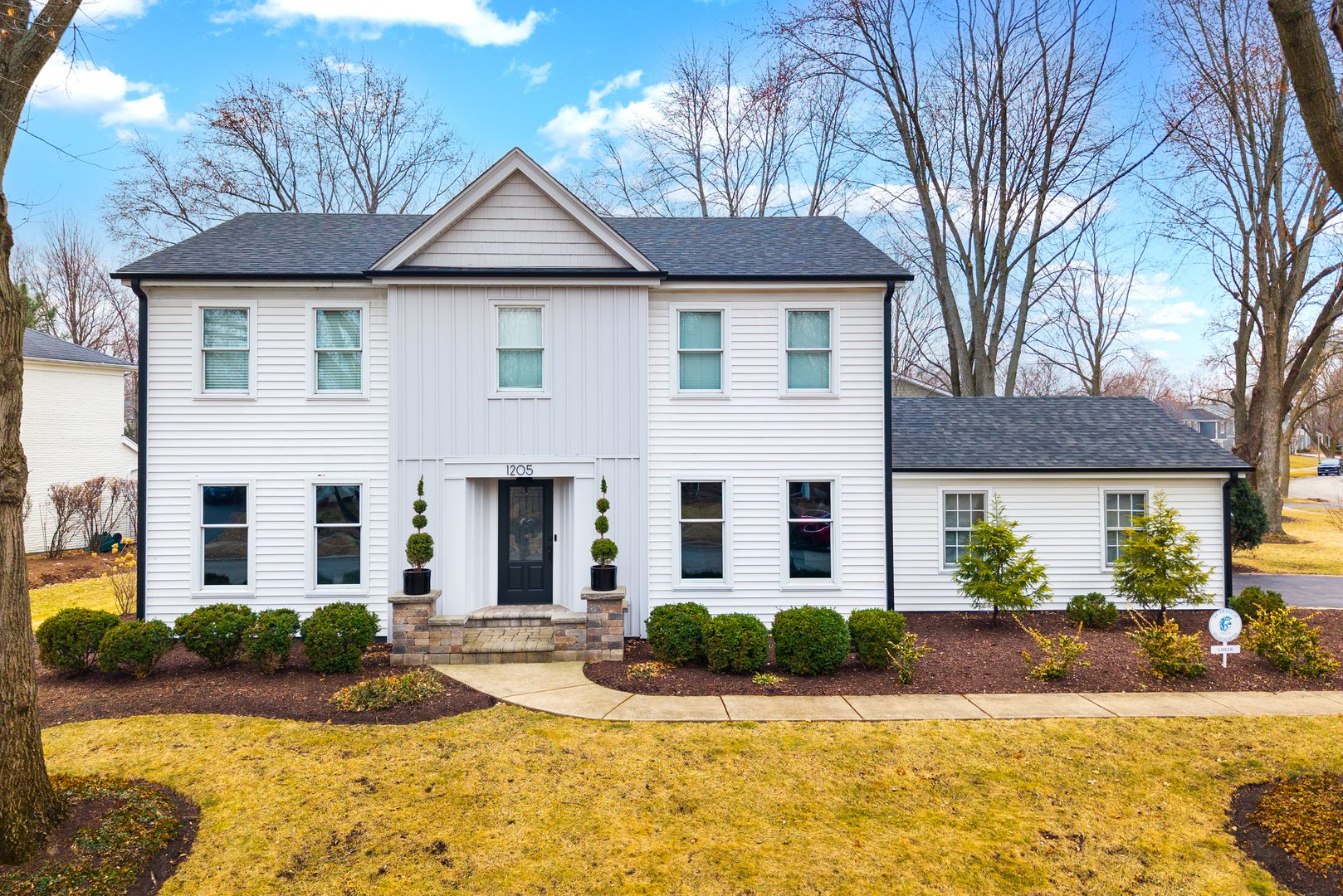 1205 Briergate Drive, Naperville, IL 60563