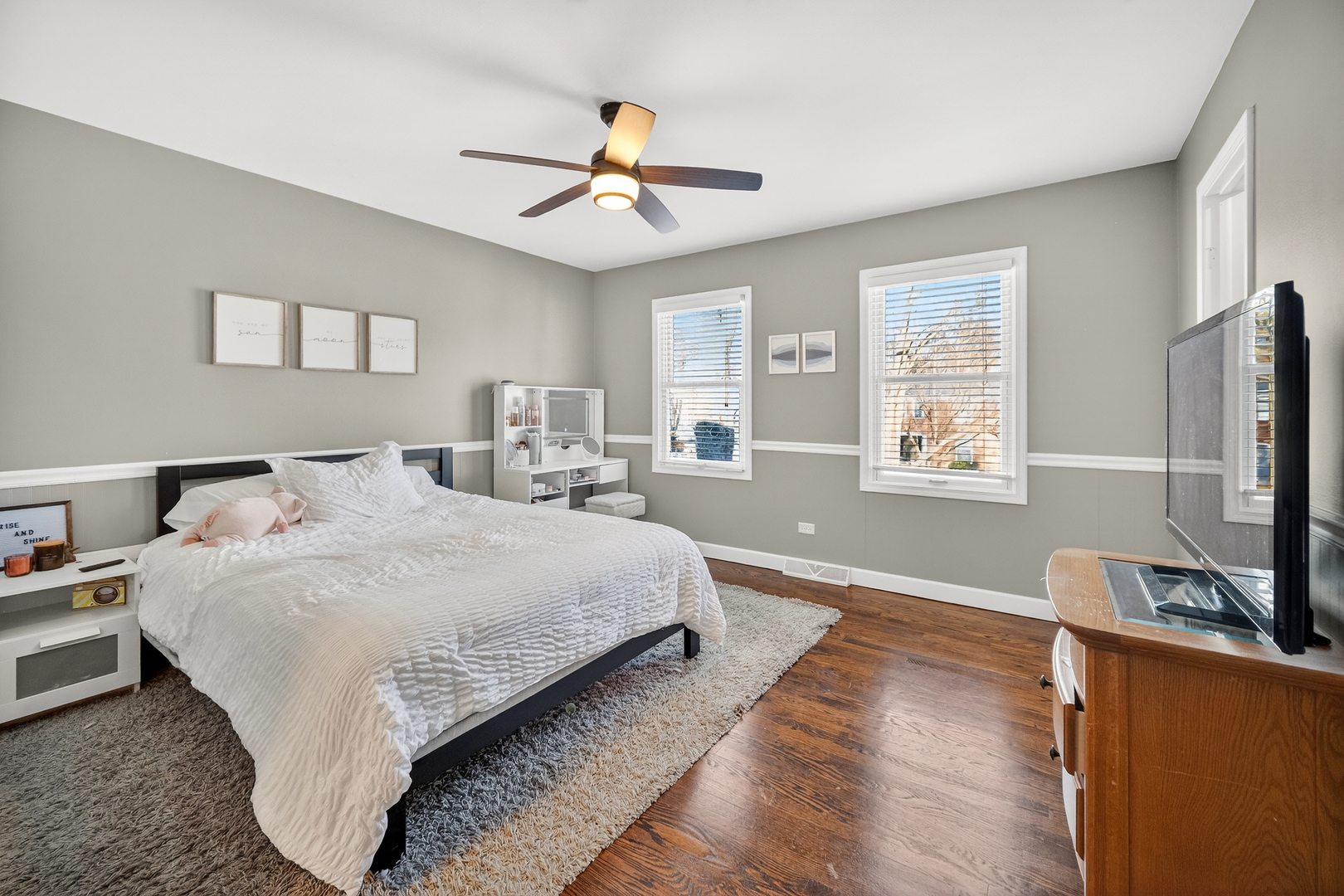 1205 Briergate Drive, Naperville, IL 60563