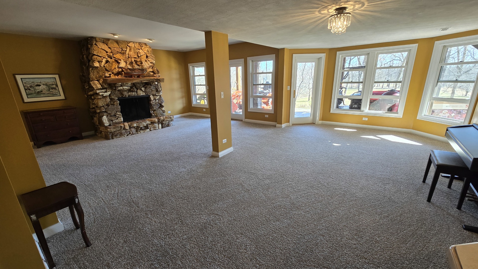 26010 W Airport Road, Minooka, IL 60447