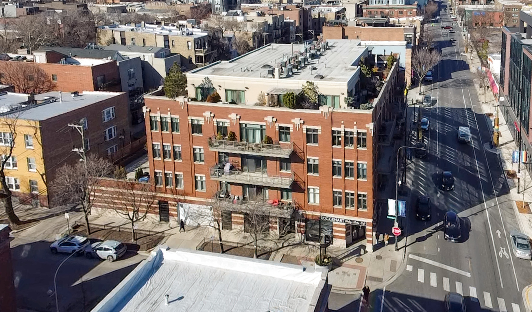 800 W Cornelia Avenue #209, Chicago, IL 60657