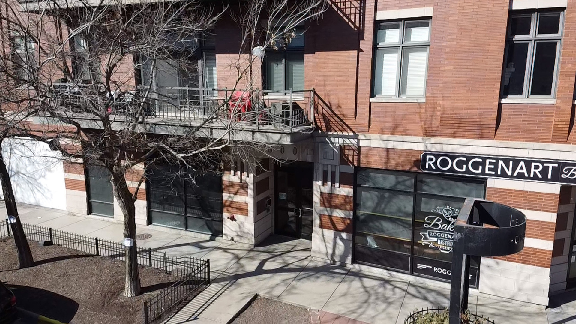 800 W Cornelia Avenue #209, Chicago, IL 60657