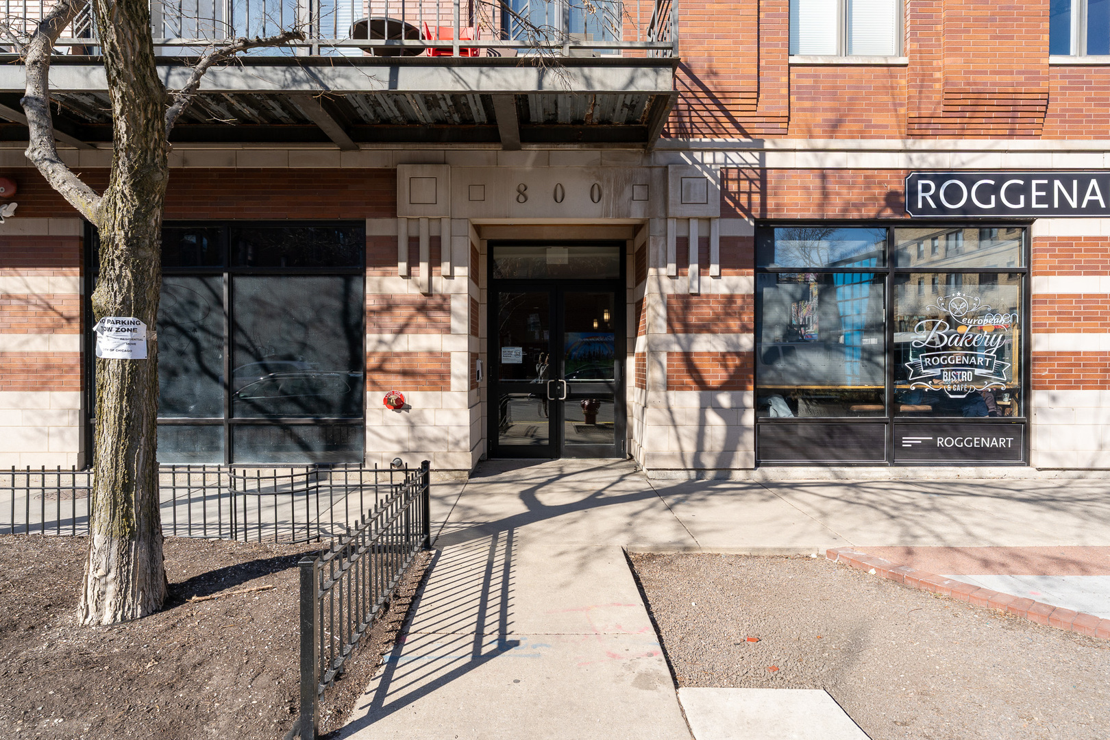 800 W Cornelia Avenue #209, Chicago, IL 60657