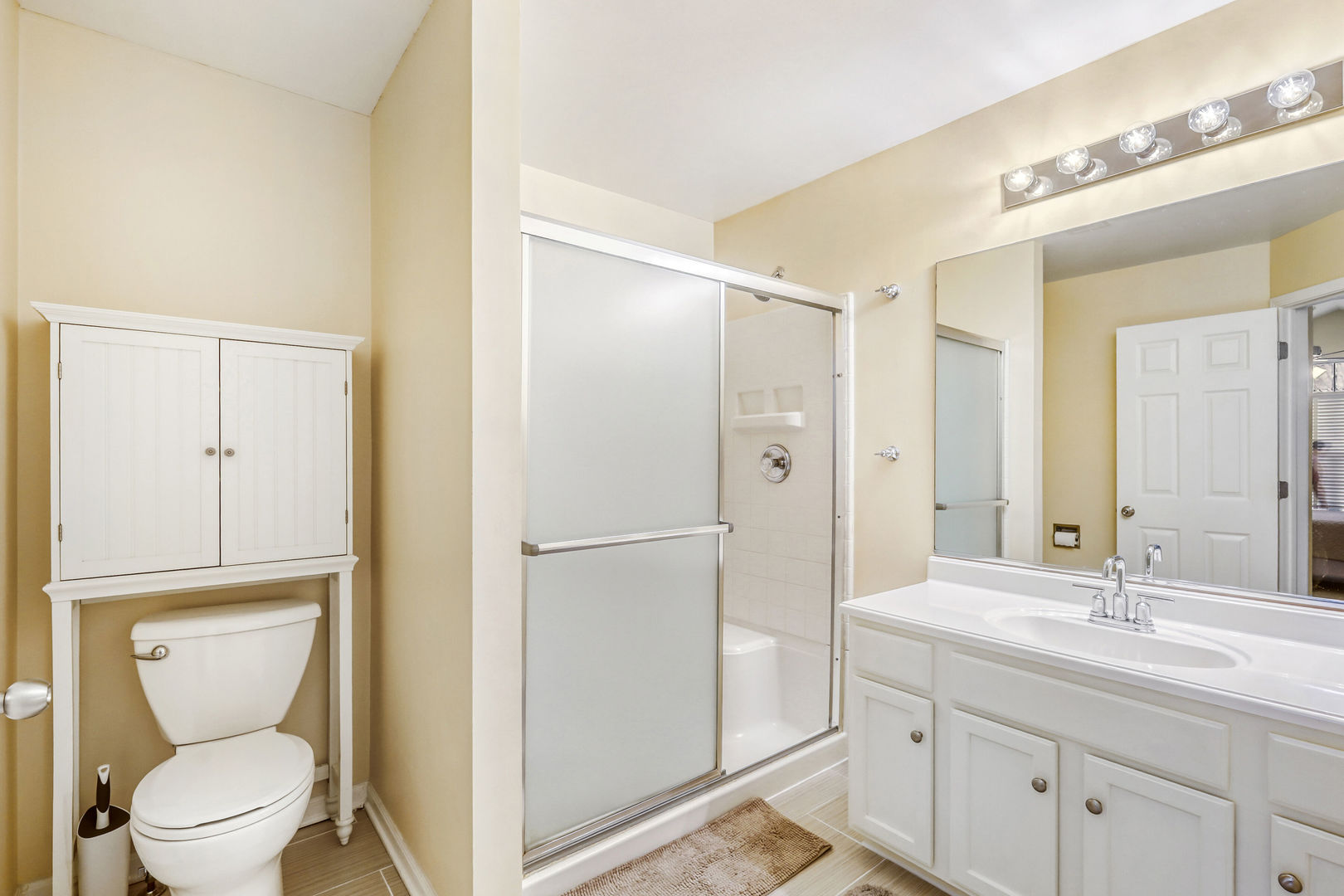 3005 Anton Drive, Aurora, IL 60504