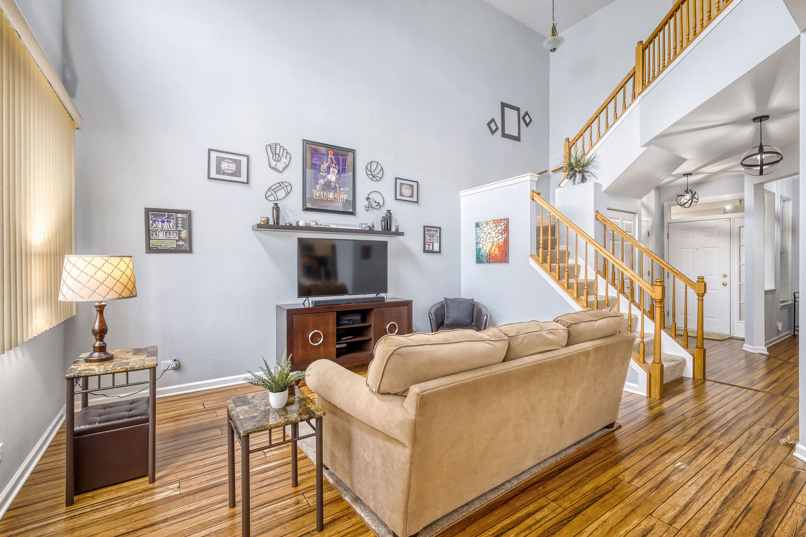 3005 Anton Drive, Aurora, IL 60504