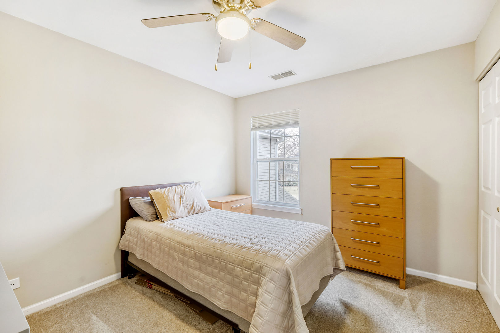 3005 Anton Drive, Aurora, IL 60504