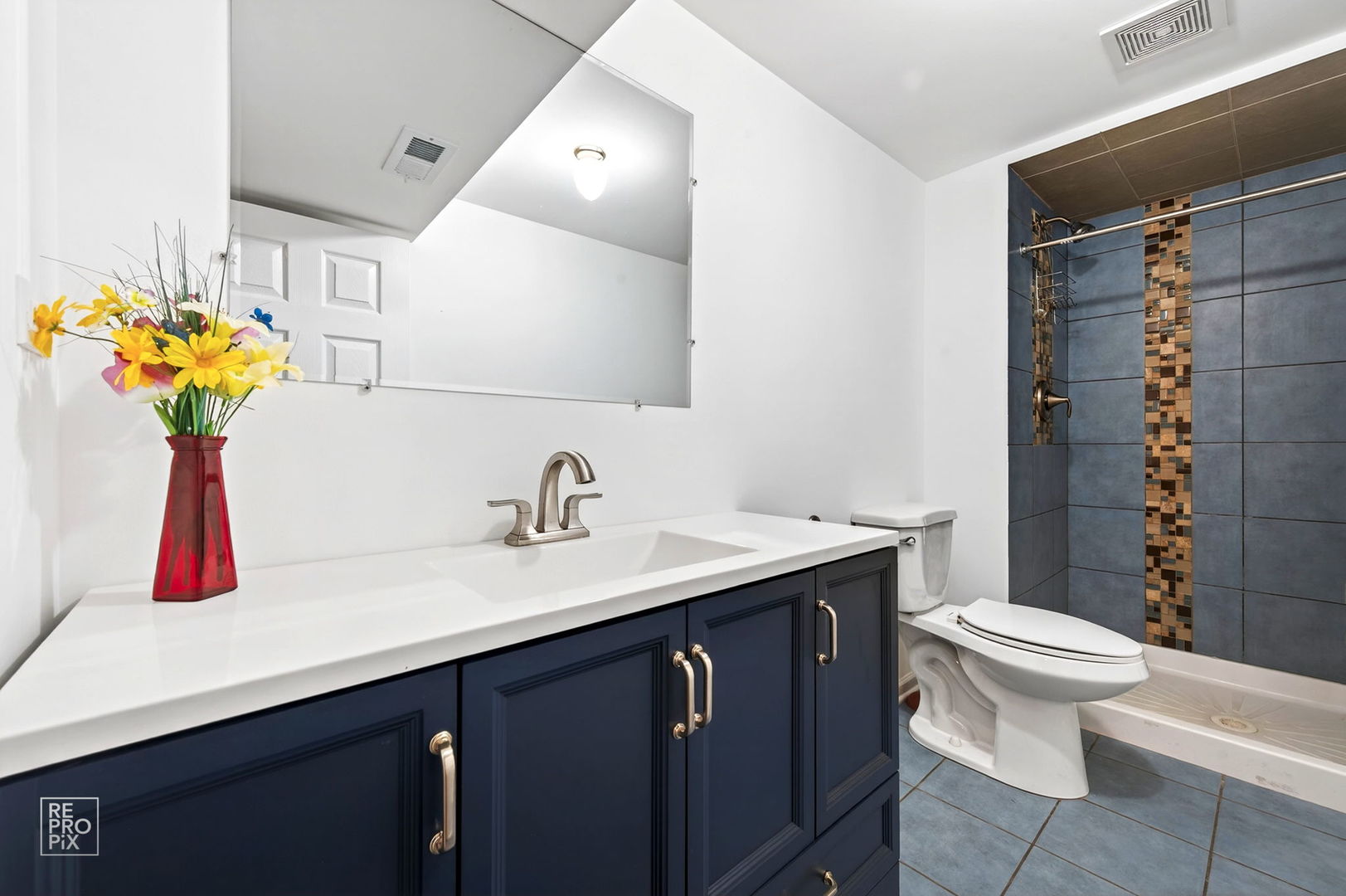 9405 S 69TH Court, Oak Lawn, IL 60453