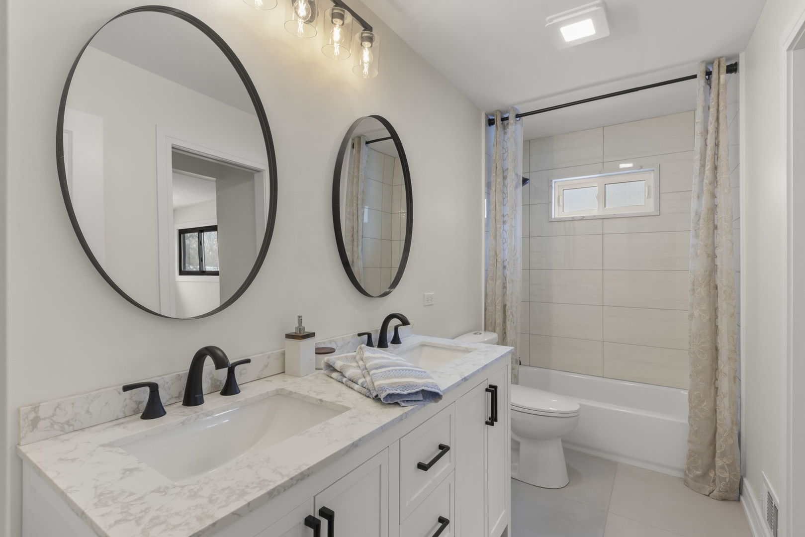 778 Barberry Road, Highland Park, IL 60035