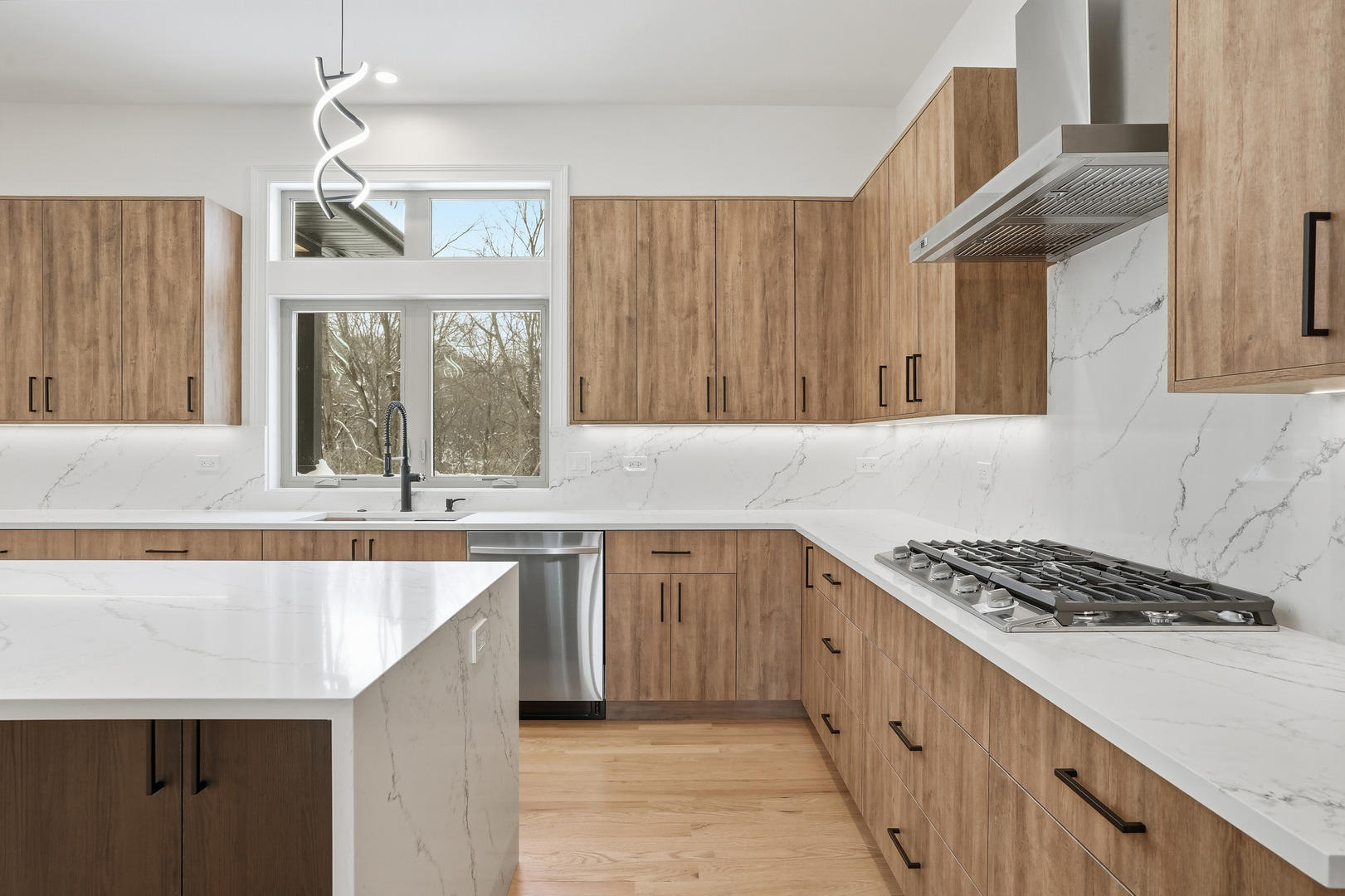 15966 S Crystal Creek Drive, Homer Glen, IL 60491