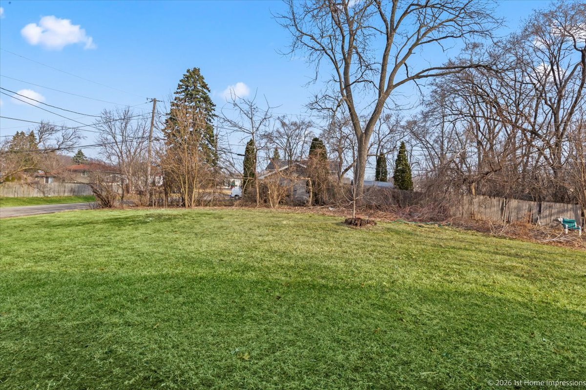 29W092 Pomeroy Street, West Chicago, IL 60185