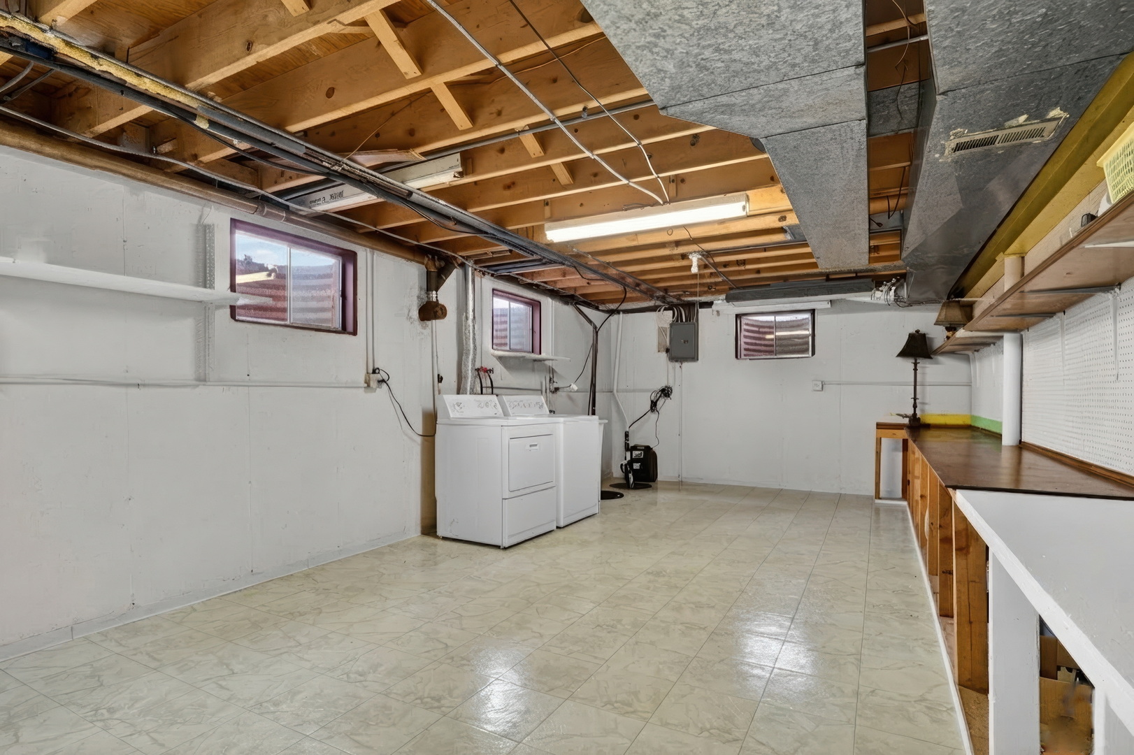 21570 W Eldor Avenue, Grayslake, IL 60030