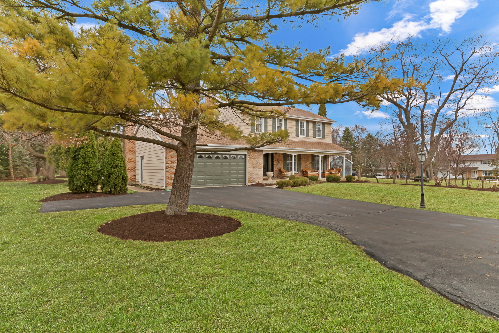 21570 W Eldor Avenue, Grayslake, IL 60030