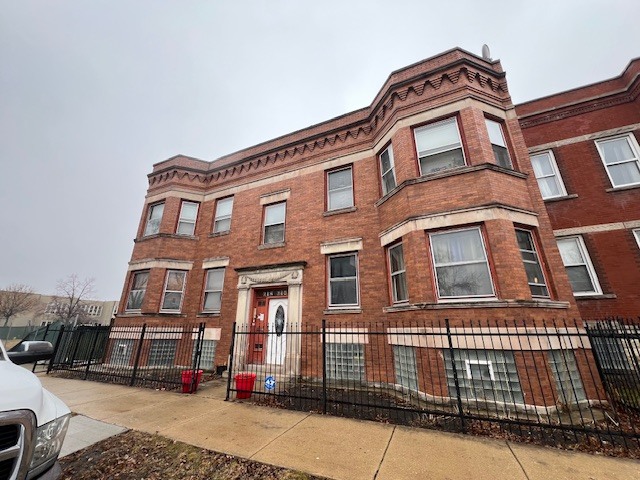 614 N Parkside Avenue, Chicago, IL 60644