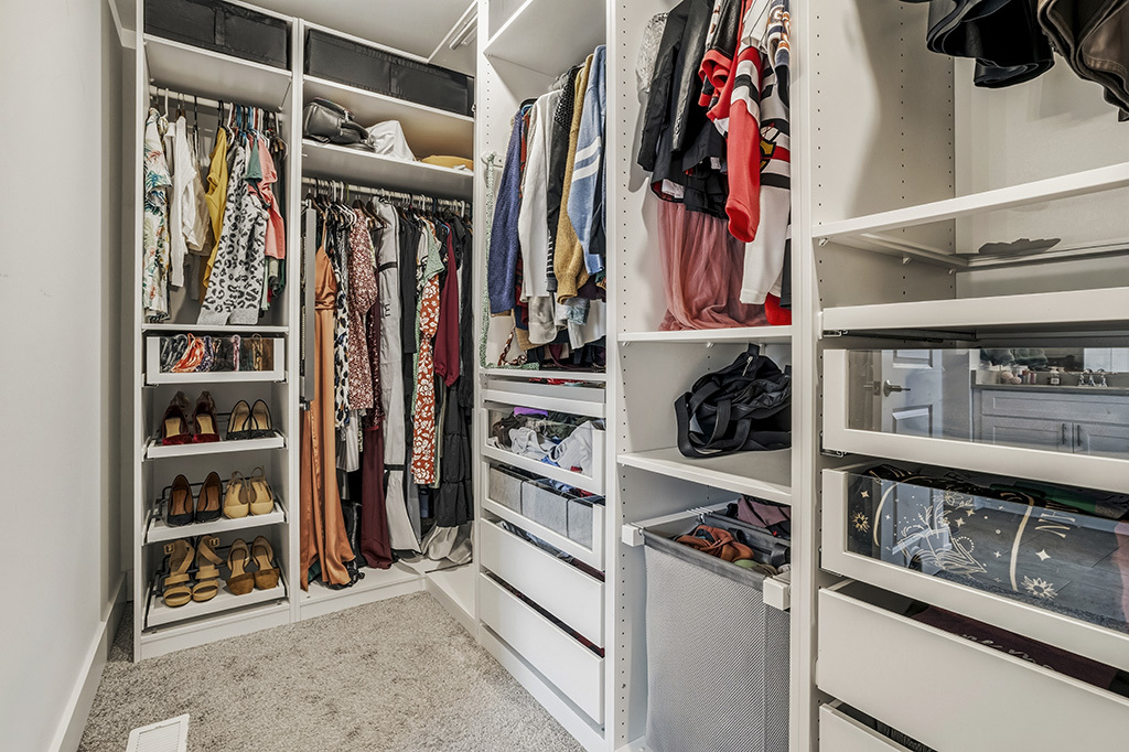 15903 Crimson Drive, Lockport, IL 60441