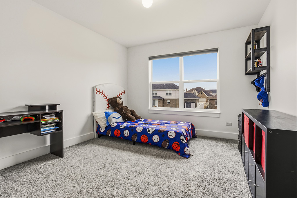 15903 Crimson Drive, Lockport, IL 60441