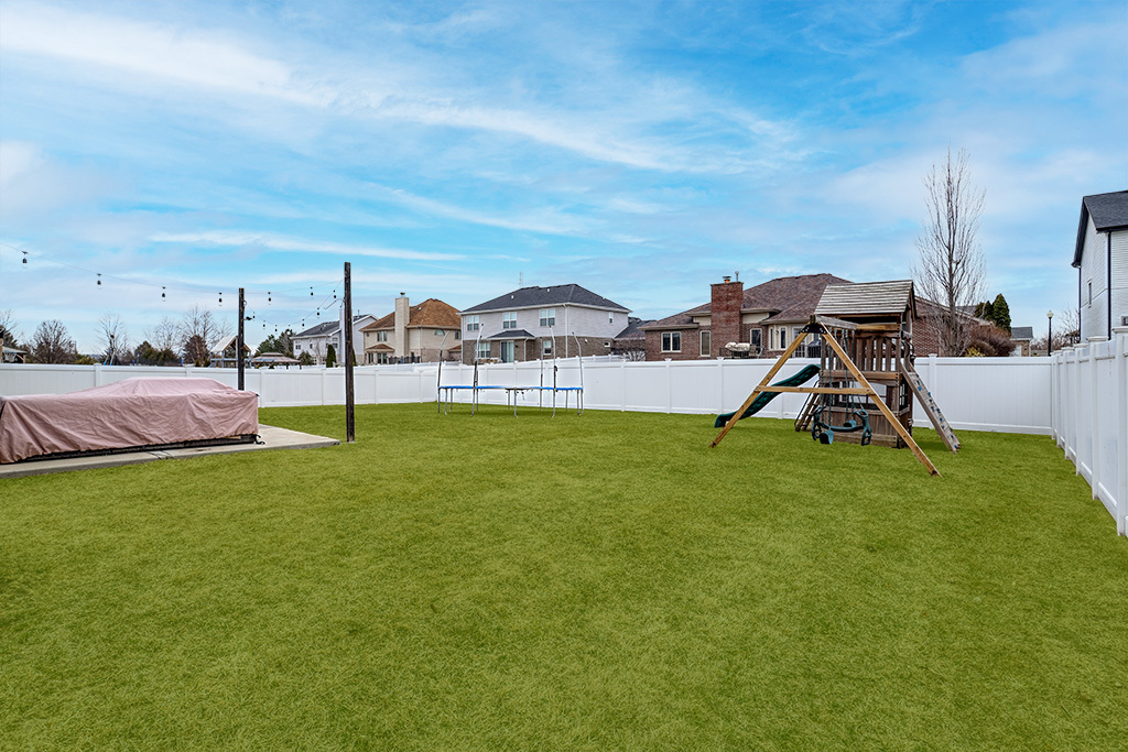 15903 Crimson Drive, Lockport, IL 60441