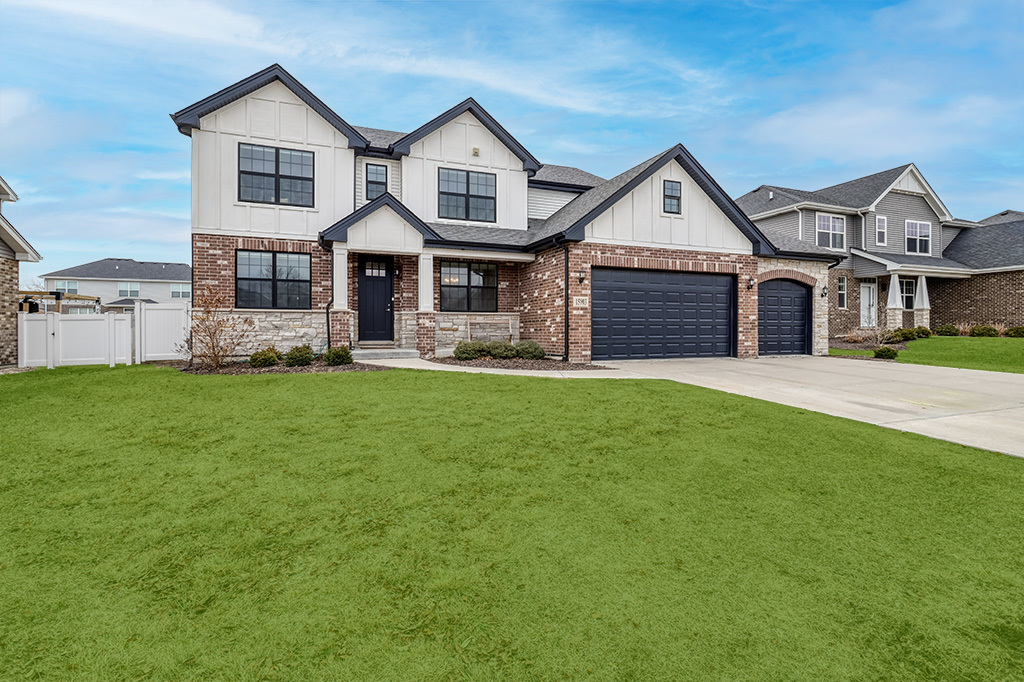 15903 Crimson Drive, Lockport, IL 60441