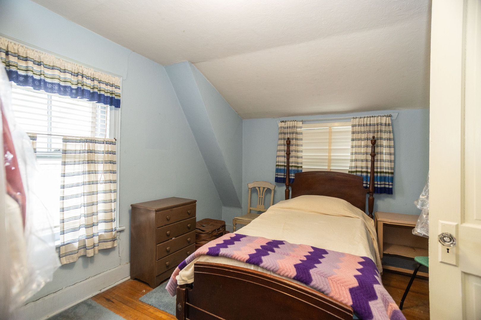 4155 W Grace Street, Chicago, IL 60641