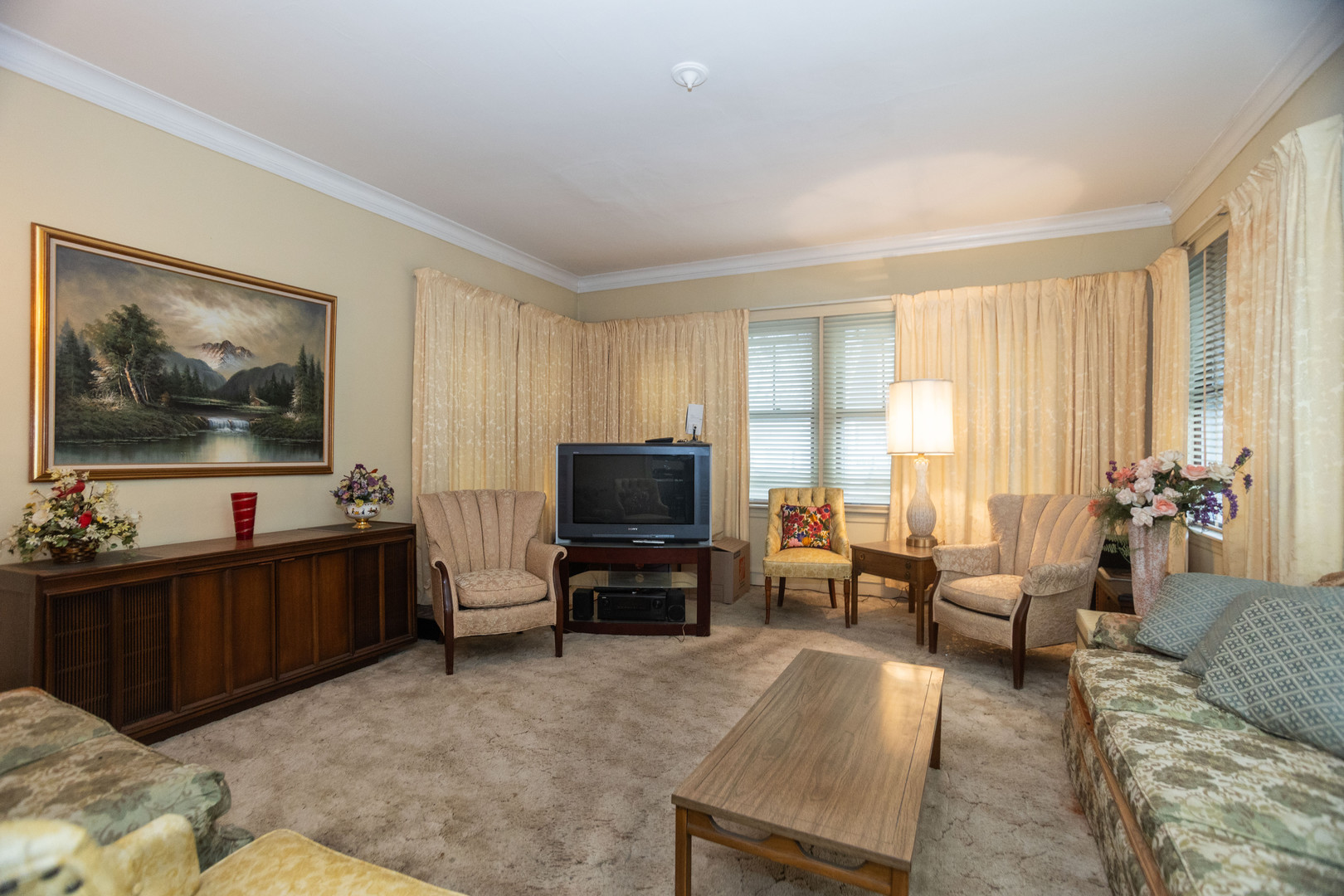 4155 W Grace Street, Chicago, IL 60641